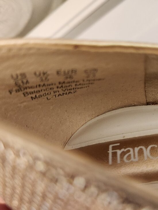 Franco Sarto Women's Tana Platinum Gold Pumps. NWOT. Size 6 - Picture 10 of 10